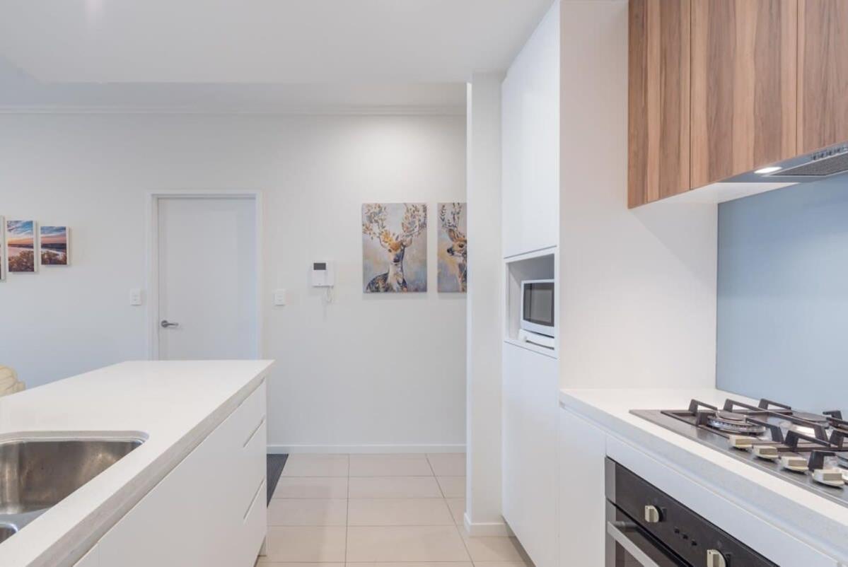 2br In Hurstville 1min To Train Station Sleep 8 Apartment